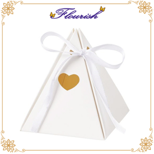 Boîte d'explosion de cadeau de mariage blanc en forme de triangle de conception unique