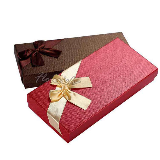 Coffret cadeau écharpe de jour pour femme en carton élégant