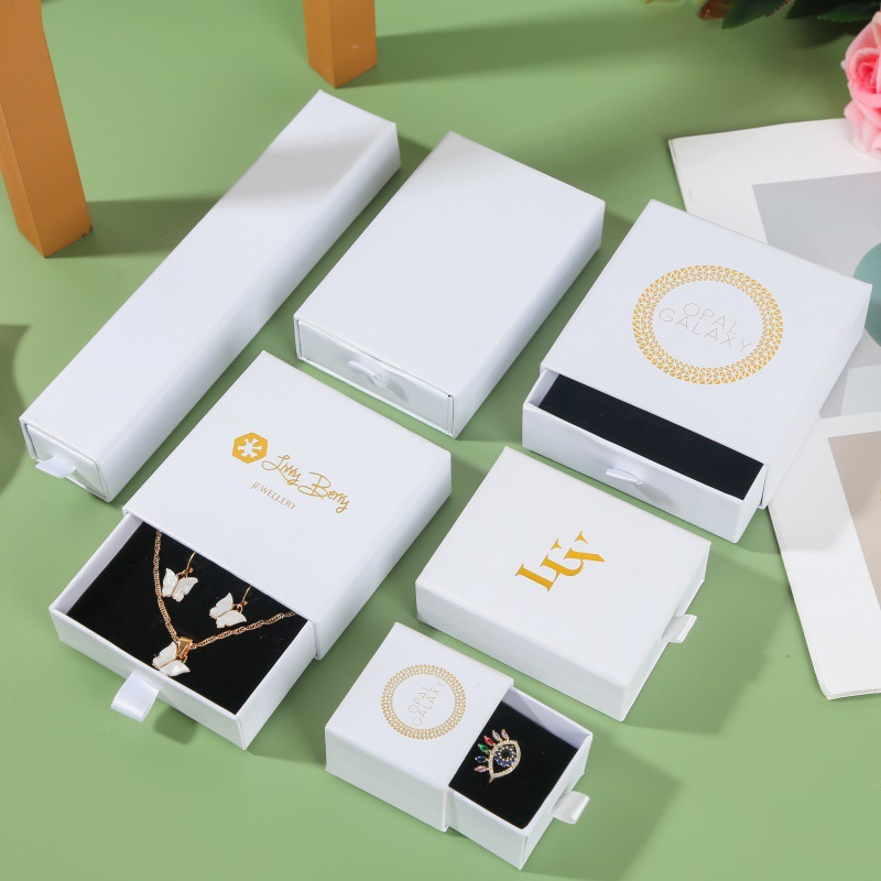 Qingdao s'épanouir Logo personnalisé de gros de l'impression de bijoux de luxe boîte-cadeau