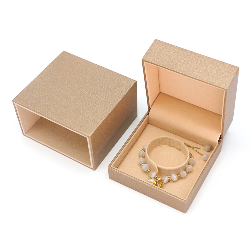 Nouveautés boîte à bijoux de luxe à clapet LED pour bague/collier